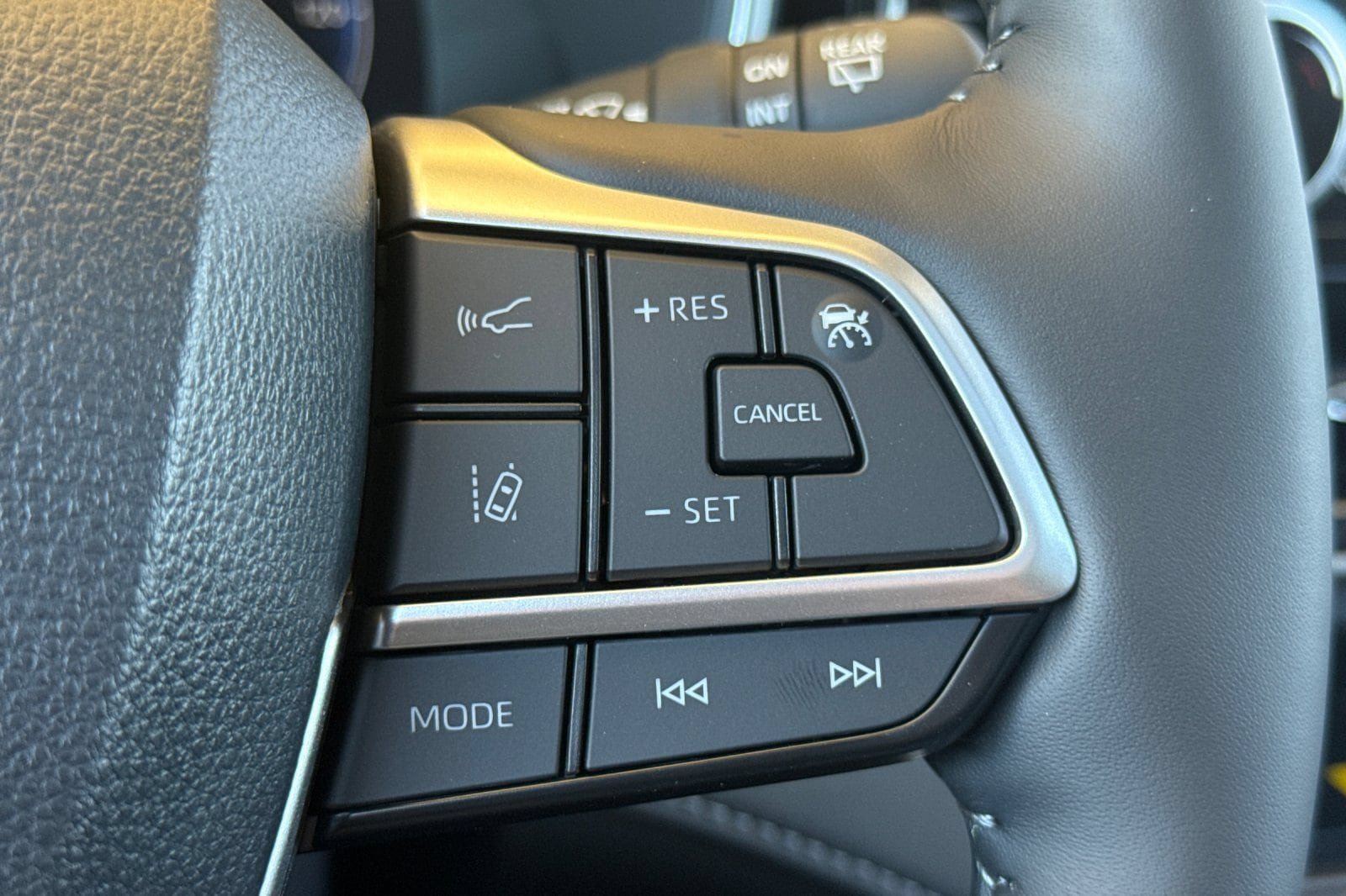 New 2026 Toyota Highlander Limited AWD/4WD image 28