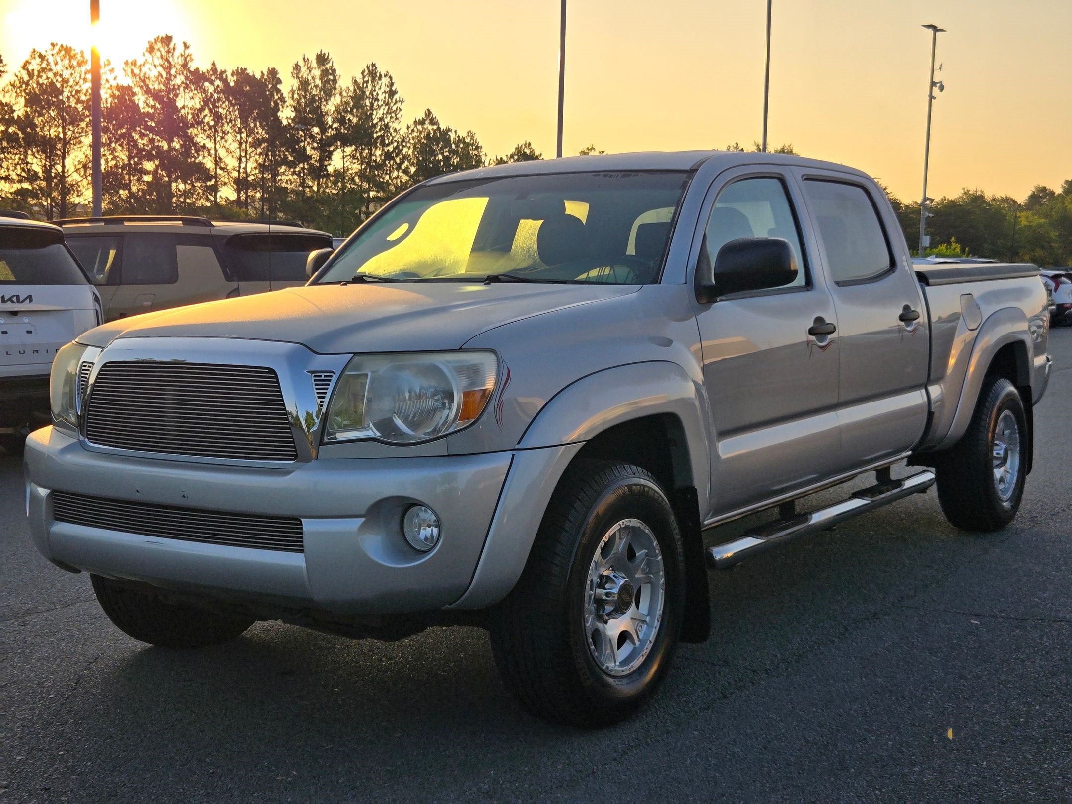 Used 2011 Toyota Tacoma 4x4 Double Cab w/ SR5 Pkg #2 image 3