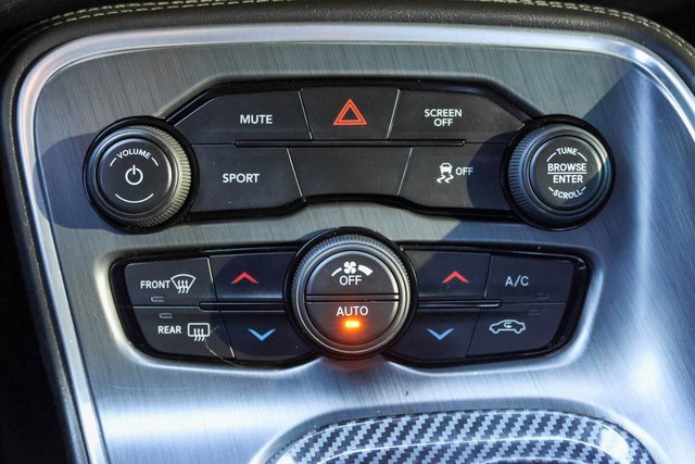 Used 2018 Dodge Challenger R/T image 21