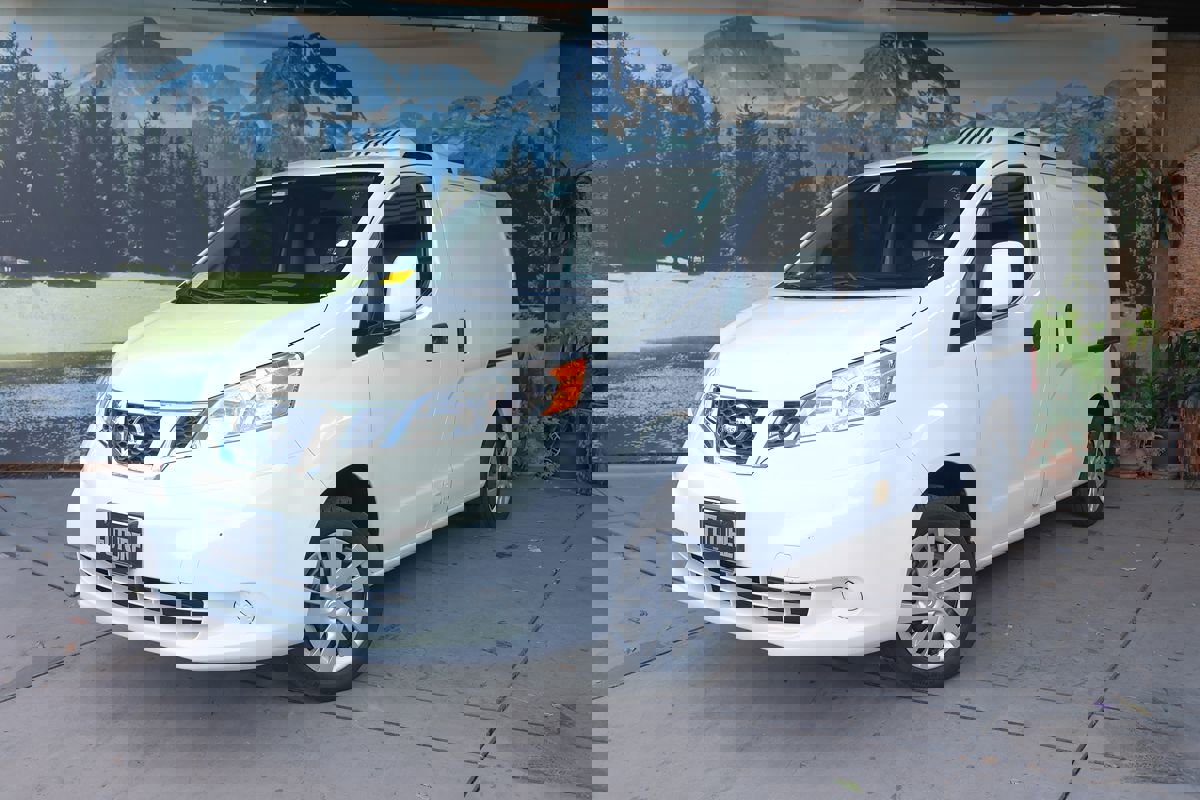 Used 2019 Nissan NV200 SV w/ Navigation Package image 39