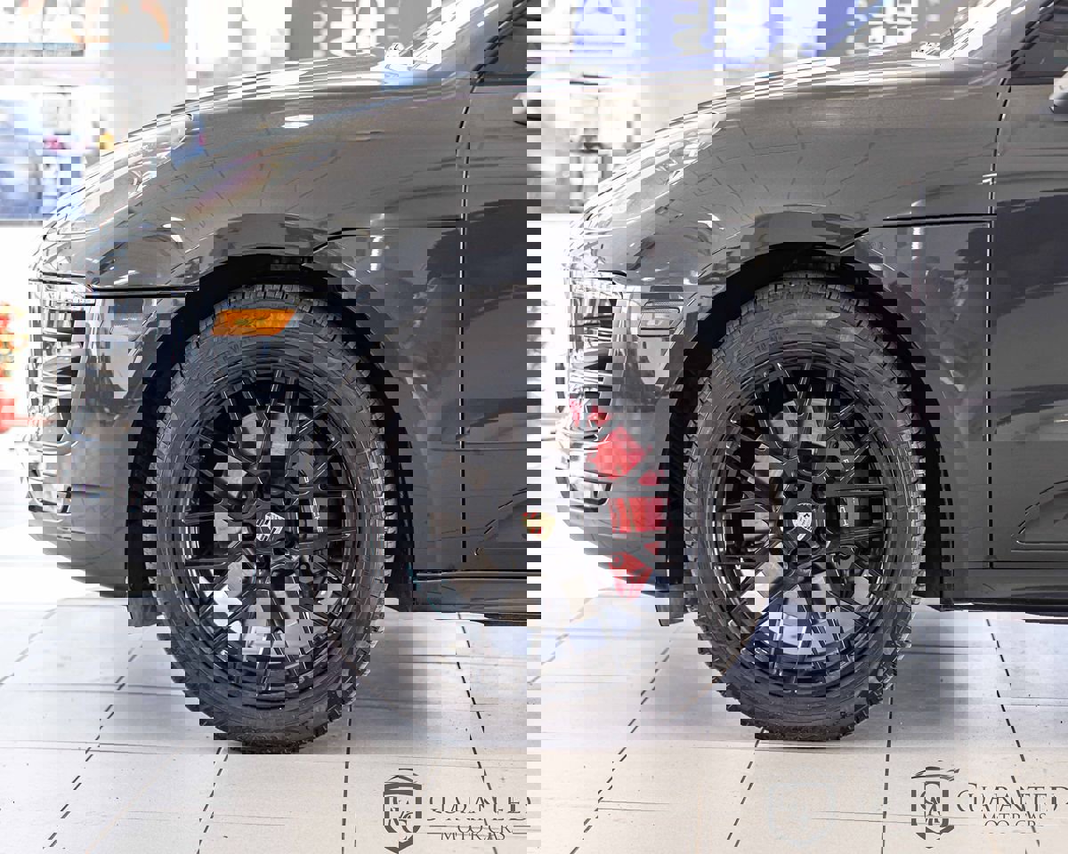 Used 2018 Porsche Macan GTS w/ Premium Package Plus image 7