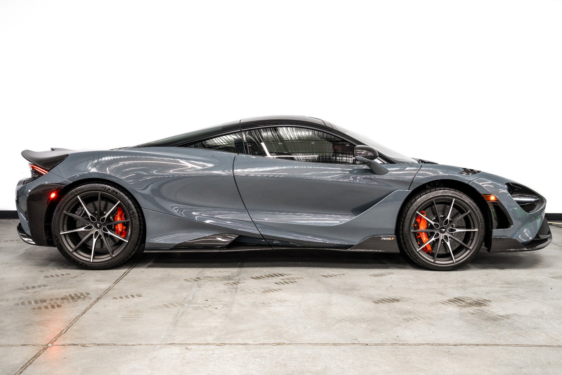 Used 2021 McLaren 765LT image 35
