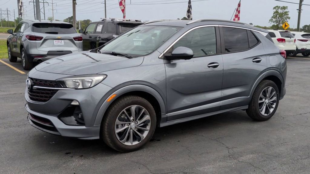 Used 2022 Buick Encore GX Select w/ Sport Touring Package image 4