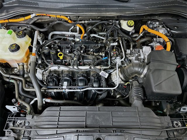 Used 2020 Ford Escape Titanium image 24