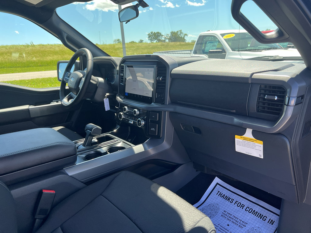 New 2025 Ford F150 XLT w/ Equipment Group 301A Standard image 12