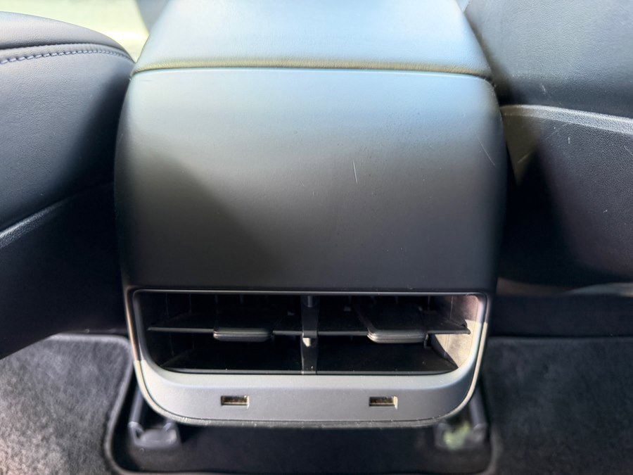 Used 2018 Tesla Model 3 Performance image 40