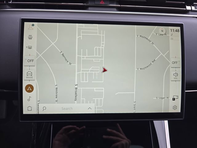 Used 2025 Land Rover Range Rover Sport SE image 25