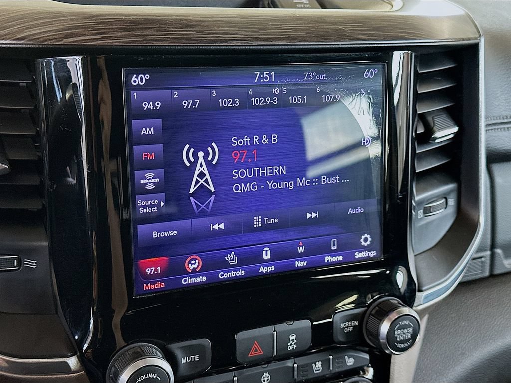 Used 2019 RAM 3500 Laramie AWD/4WD image 17