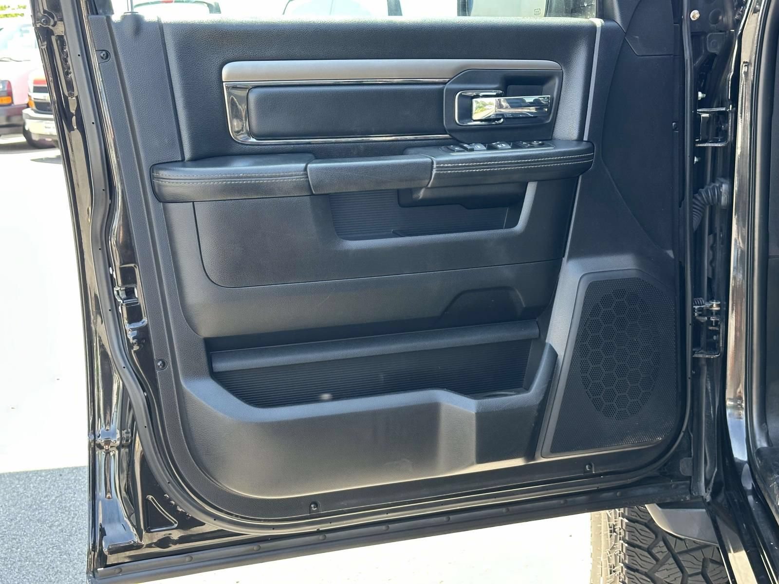 Used 2018 RAM 2500 Laramie w/ Sport Appearance Group AWD/4WD image 21