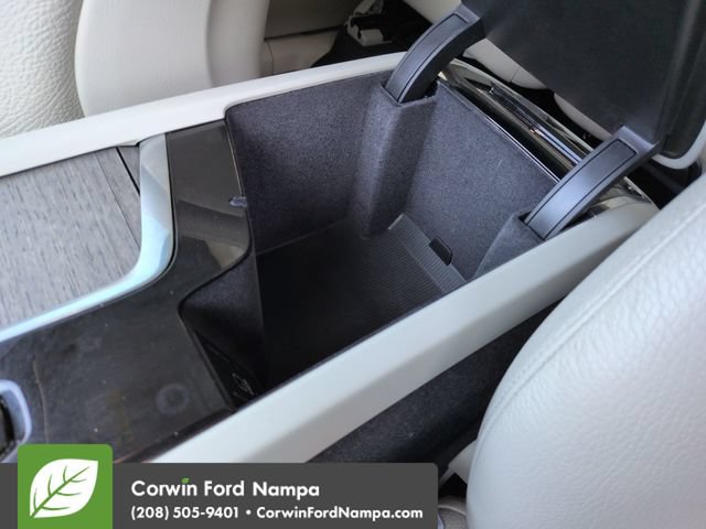Used 2023 Volvo XC90 B5 Plus w/ Protection Package Premier AWD/4WD image 19