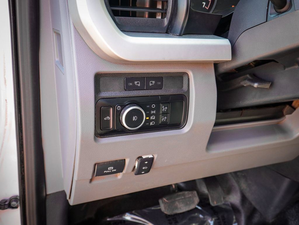 Used 2023 Ford F350 XLT w/ 360-Degree Camera Package AWD/4WD image 21