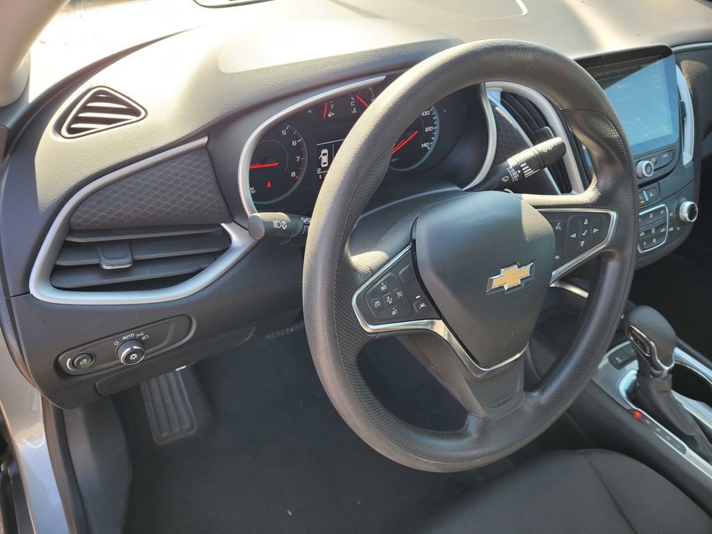 Used 2024 Chevrolet Malibu LT FWD image 25