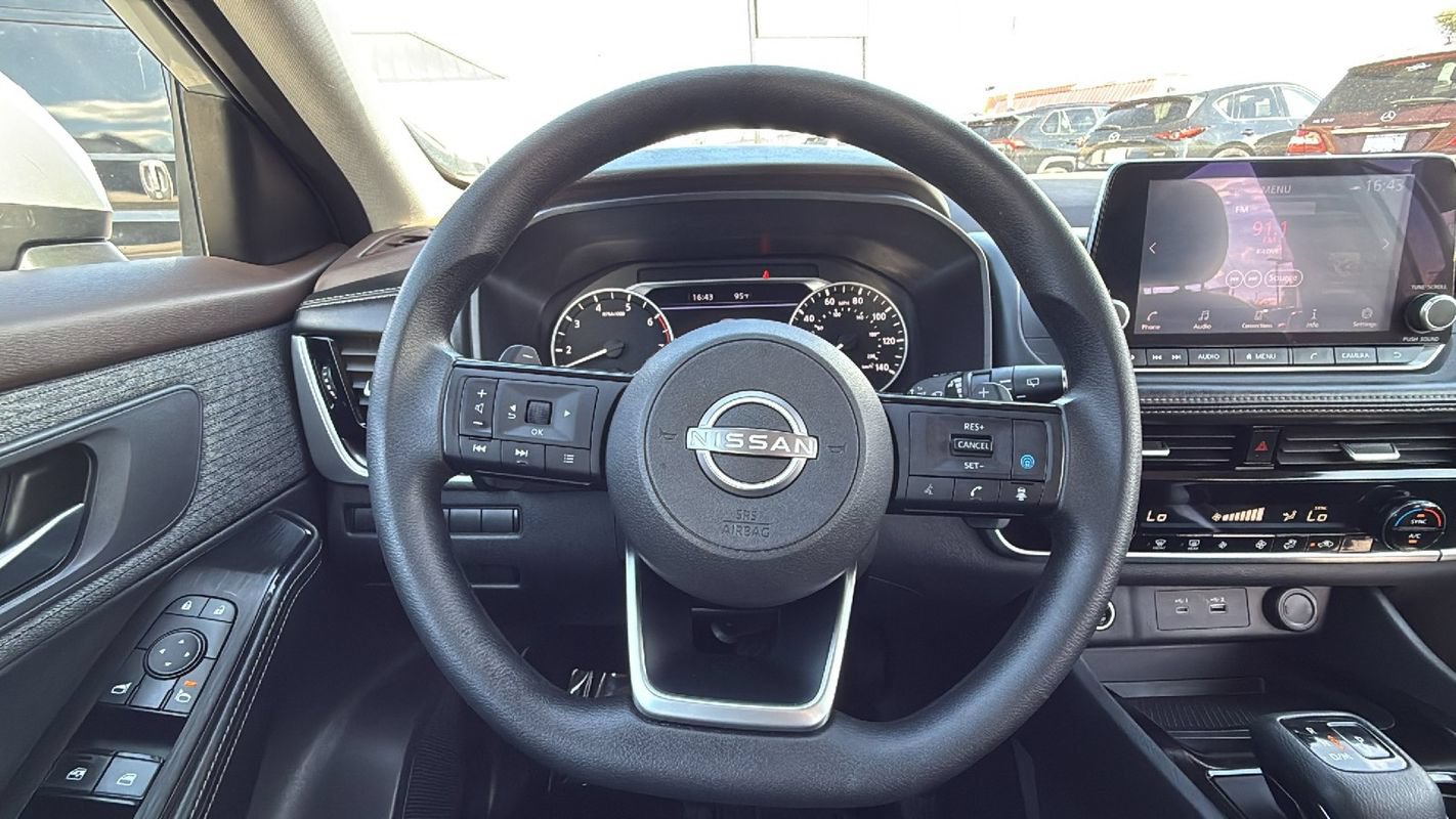 Used 2022 Nissan Rogue SV AWD/4WD image 20