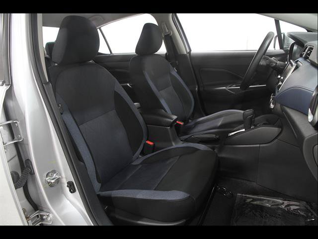 Used 2025 Nissan Versa SV FWD image 16