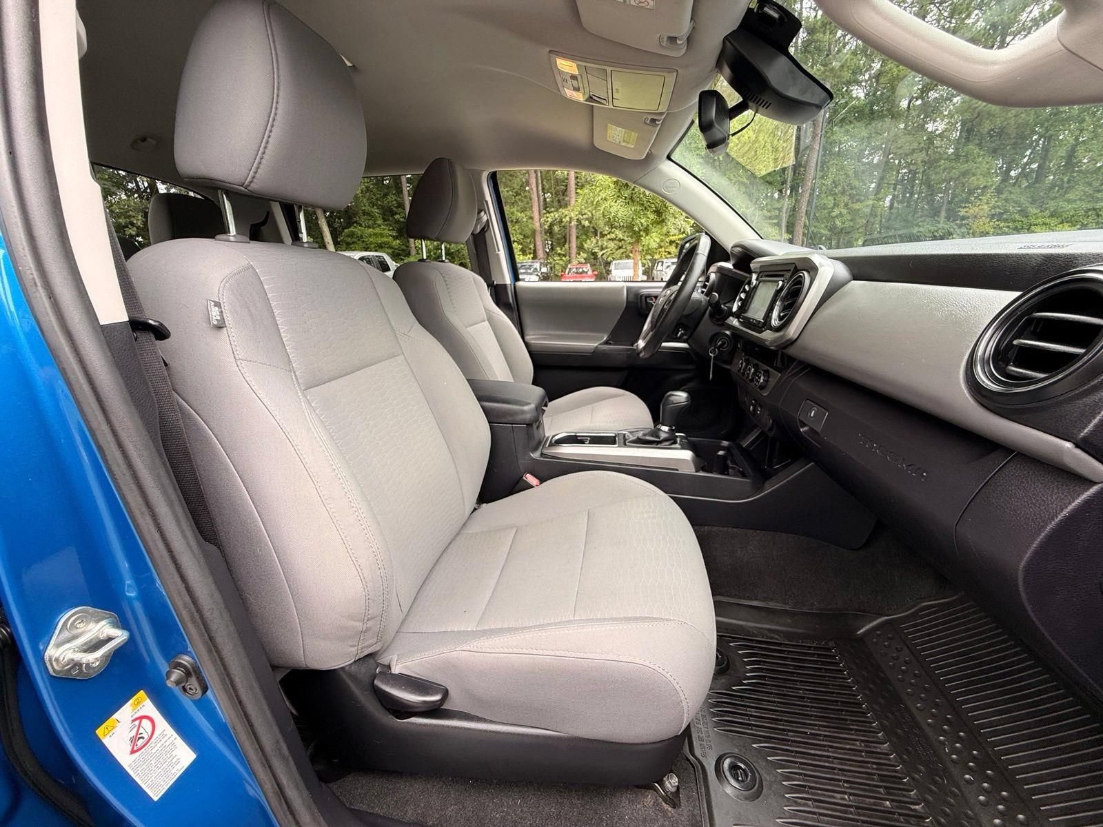 Used 2018 Toyota Tacoma SR5 RWD image 22