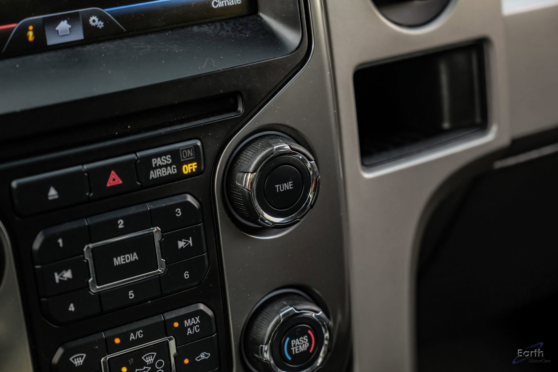 Used 2013 Ford F150 Raptor w/ Luxury Equipment Group AWD/4WD image 73
