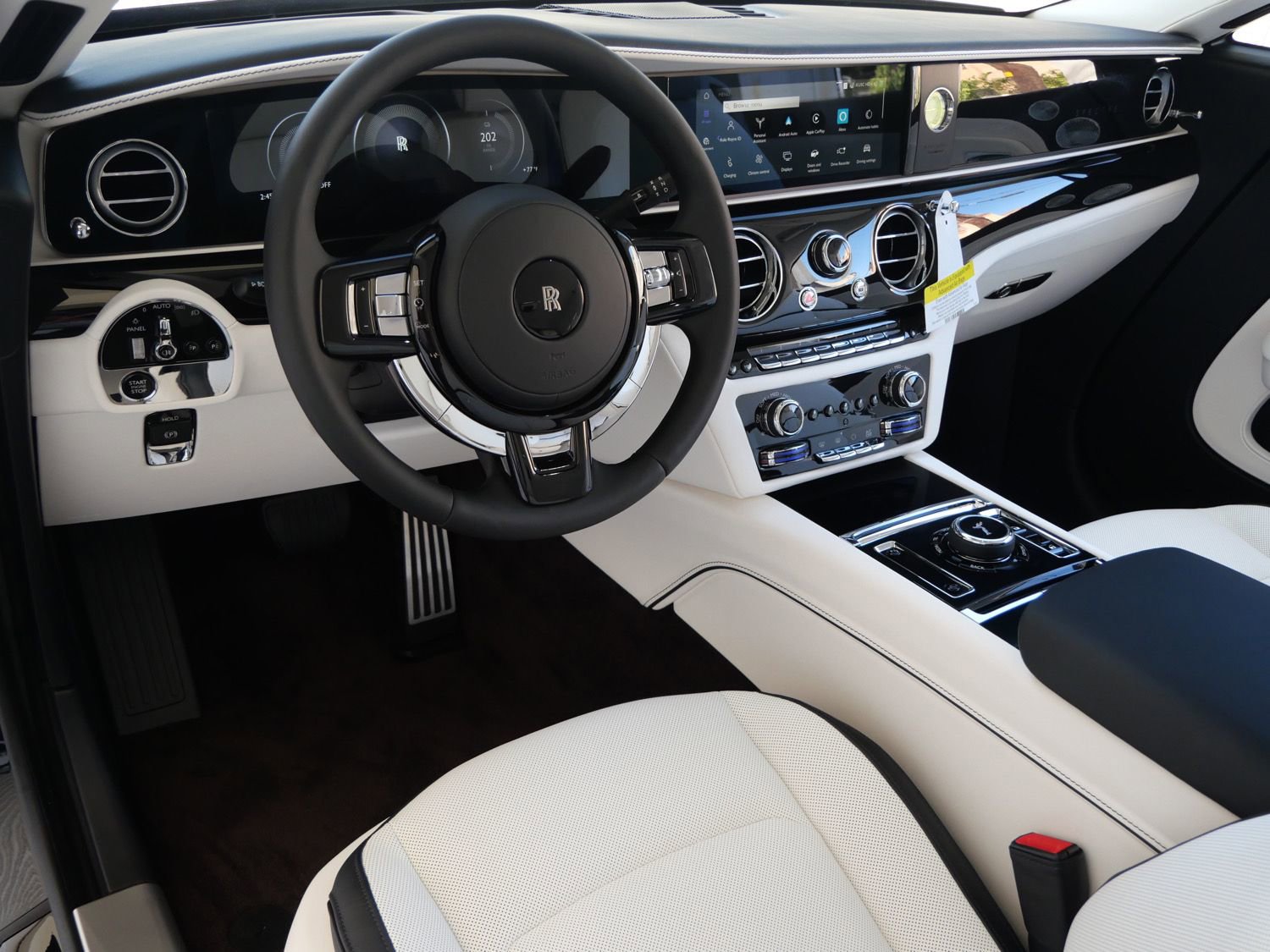 Used 2024 Rolls-Royce Spectre w/ Spectre Launch Package AWD/4WD image 17