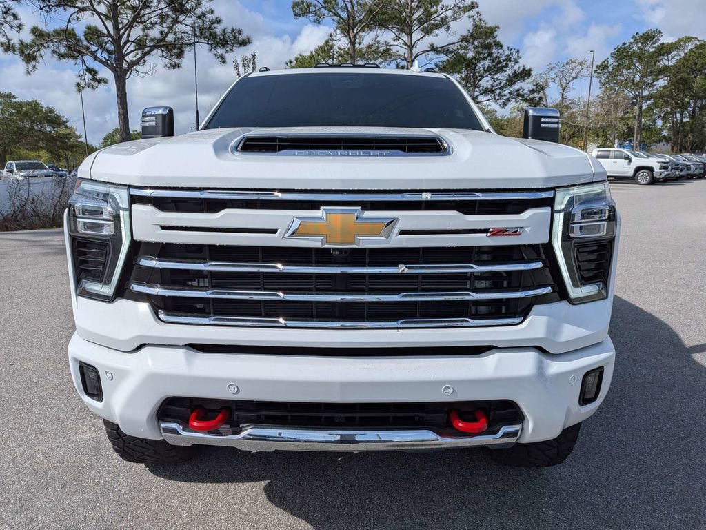 Used 2025 Chevrolet Silverado 2500 LTZ w/ Z71 Chrome Sport Edition image 8