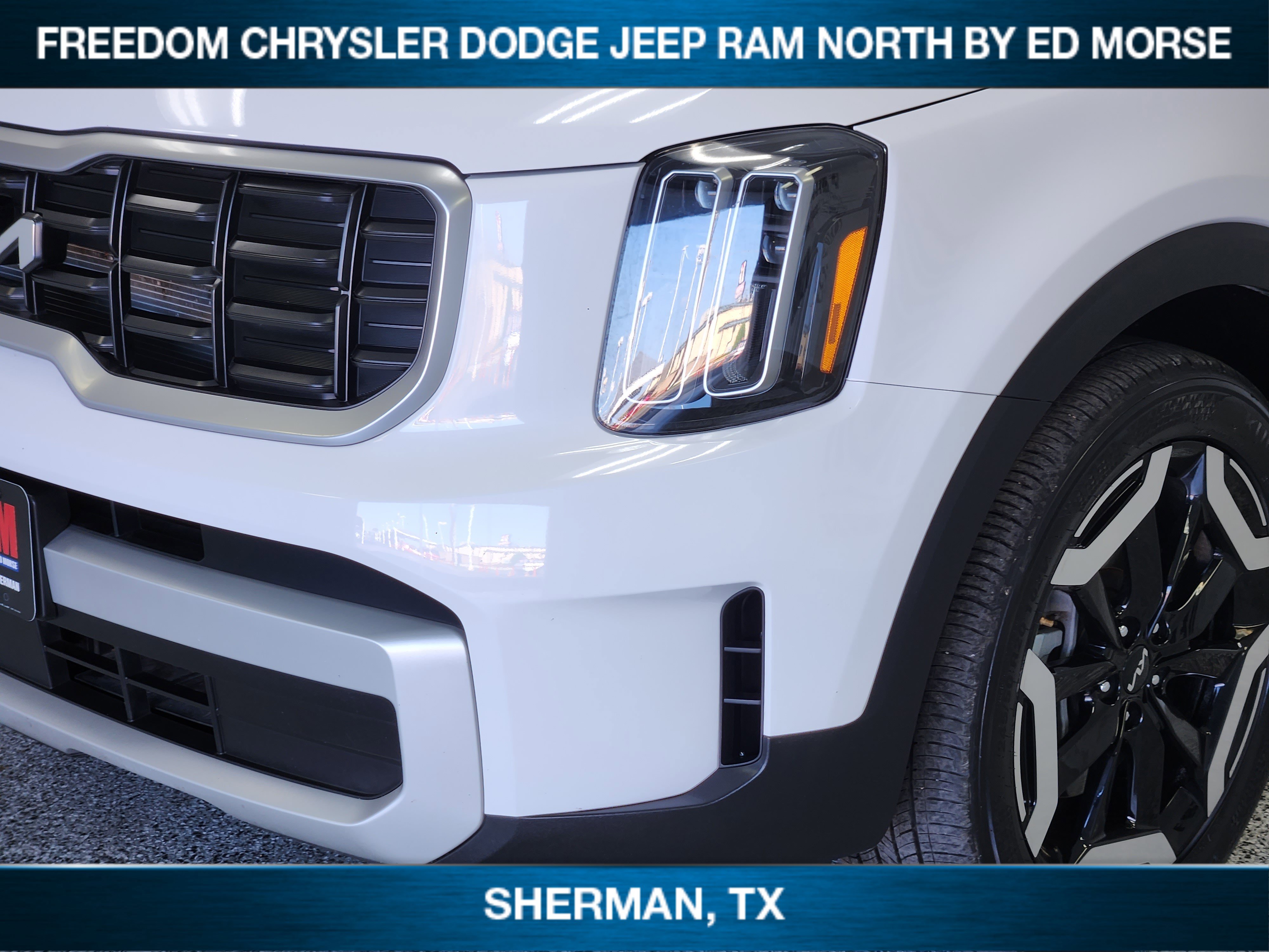 Used 2025 Kia Telluride S image 5