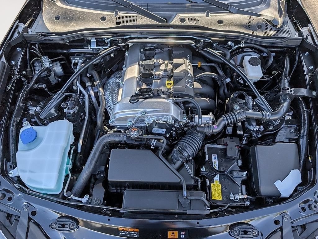 New 2026 MAZDA MX-5 Miata Club w/ Interior Package RWD image 18