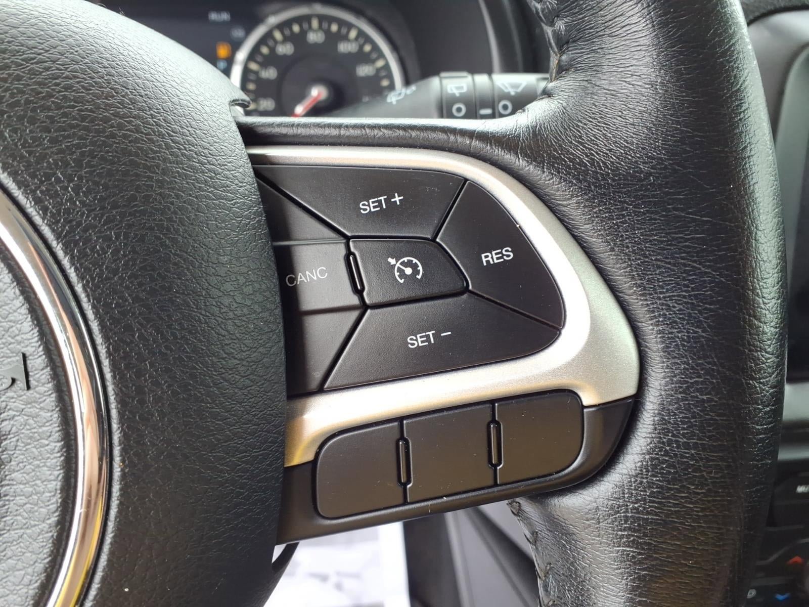 Used 2019 Jeep Renegade Latitude w/ UConnect 8.4 Nav Group image 9