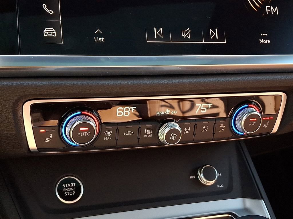 Certified 2025 Audi Q3 2.0T Premium Plus w/ Premium Plus Package image 22