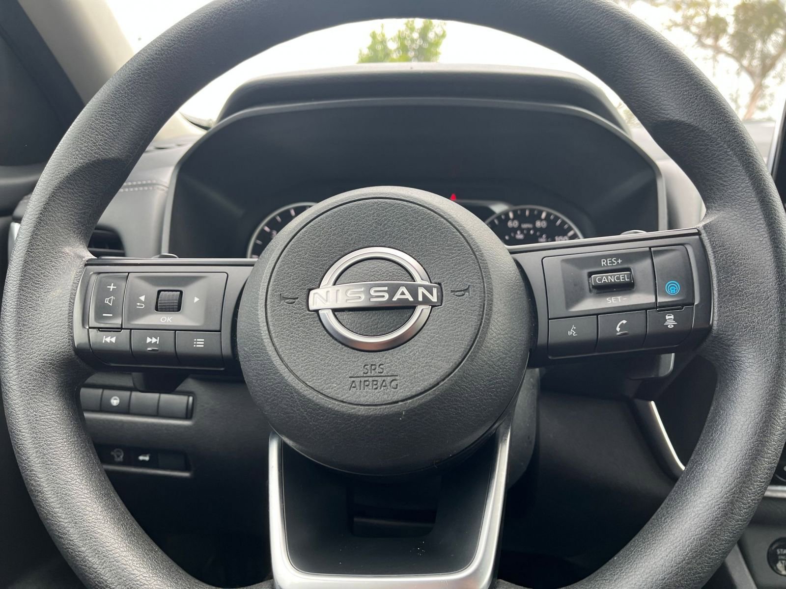 Used 2024 Nissan Rogue SV AWD/4WD image 30
