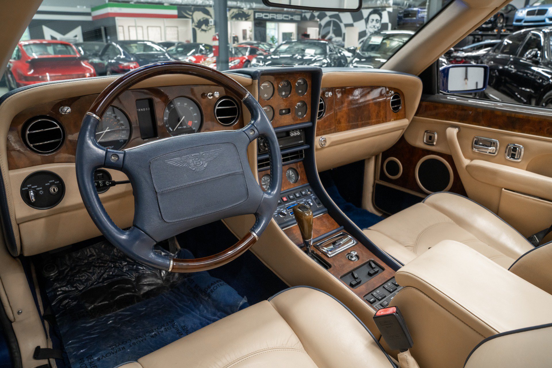 Used 1999 Bentley Azure Mulliner RWD image 12