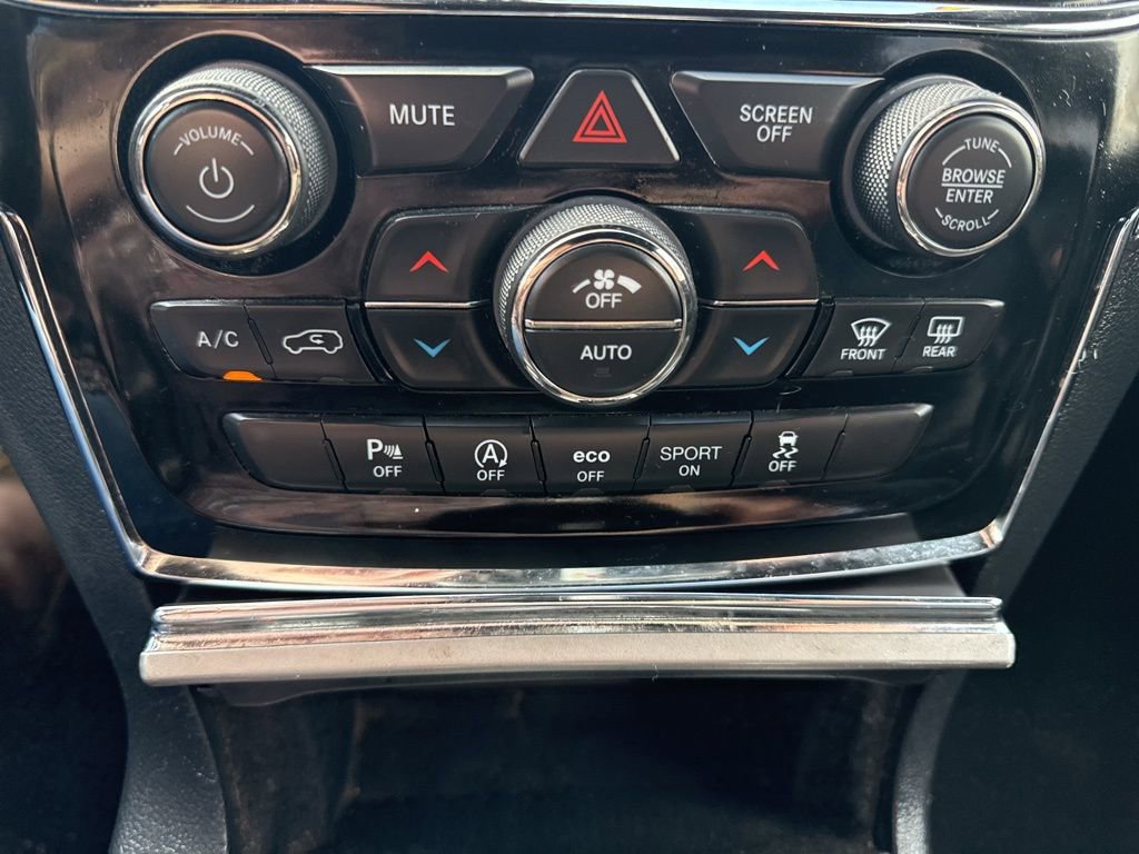 Used 2019 Jeep Grand Cherokee Limited image 18