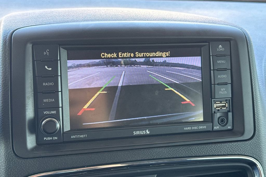 Used 2018 Dodge Grand Caravan SE w/ UConnect Hands-Free Group image 28