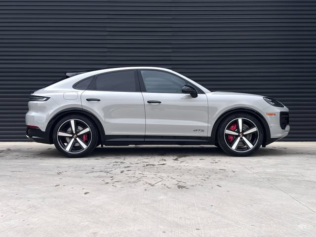 New 2026 Porsche Cayenne GTS AWD/4WD image 8