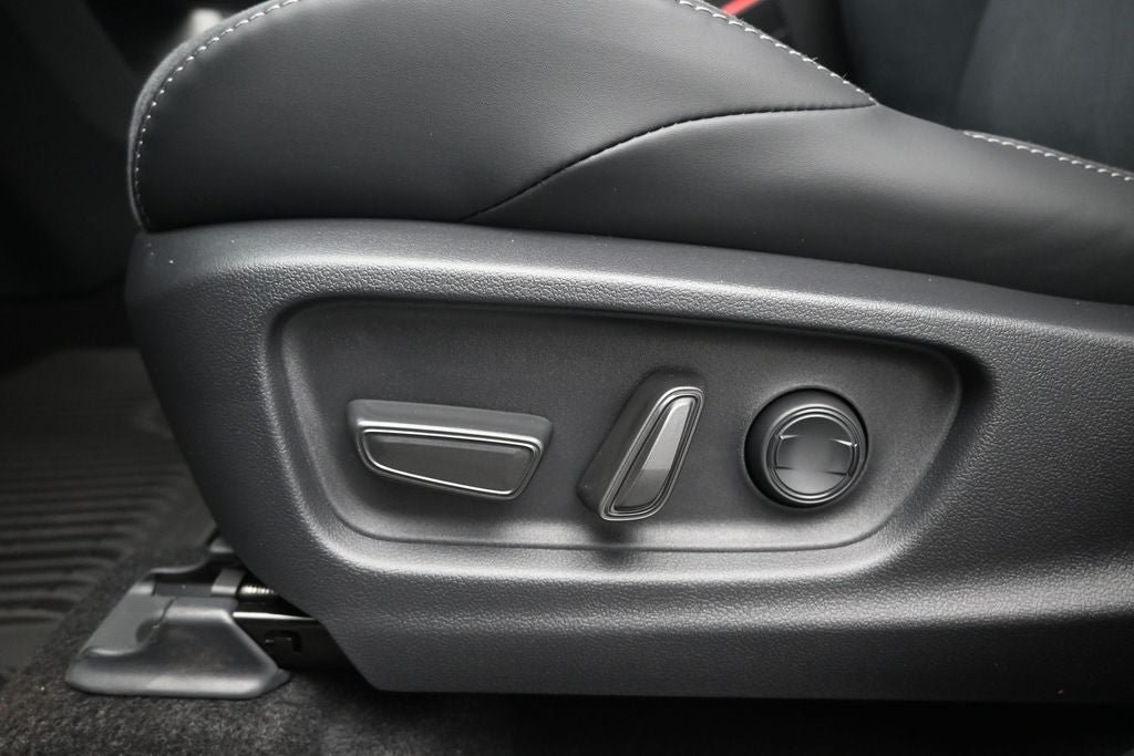 New 2026 Toyota C-HR AWD/4WD image 10