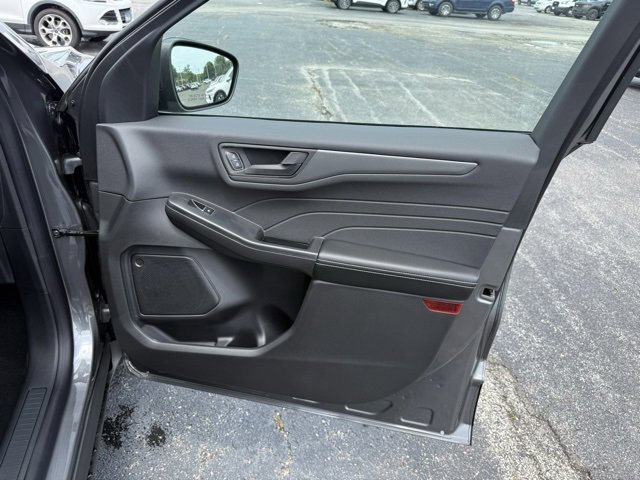 New 2025 Ford Escape Active w/ Cold Weather Package image 18
