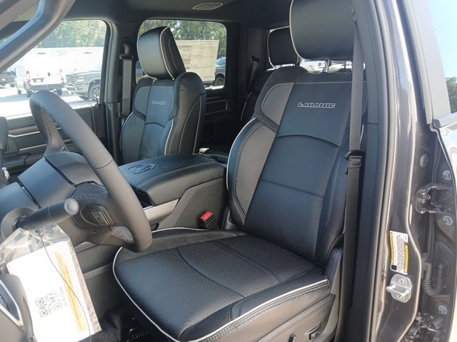New 2027 RAM 4500 4x4 Crew Cab DRW w/ Laramie Trim Package image 33