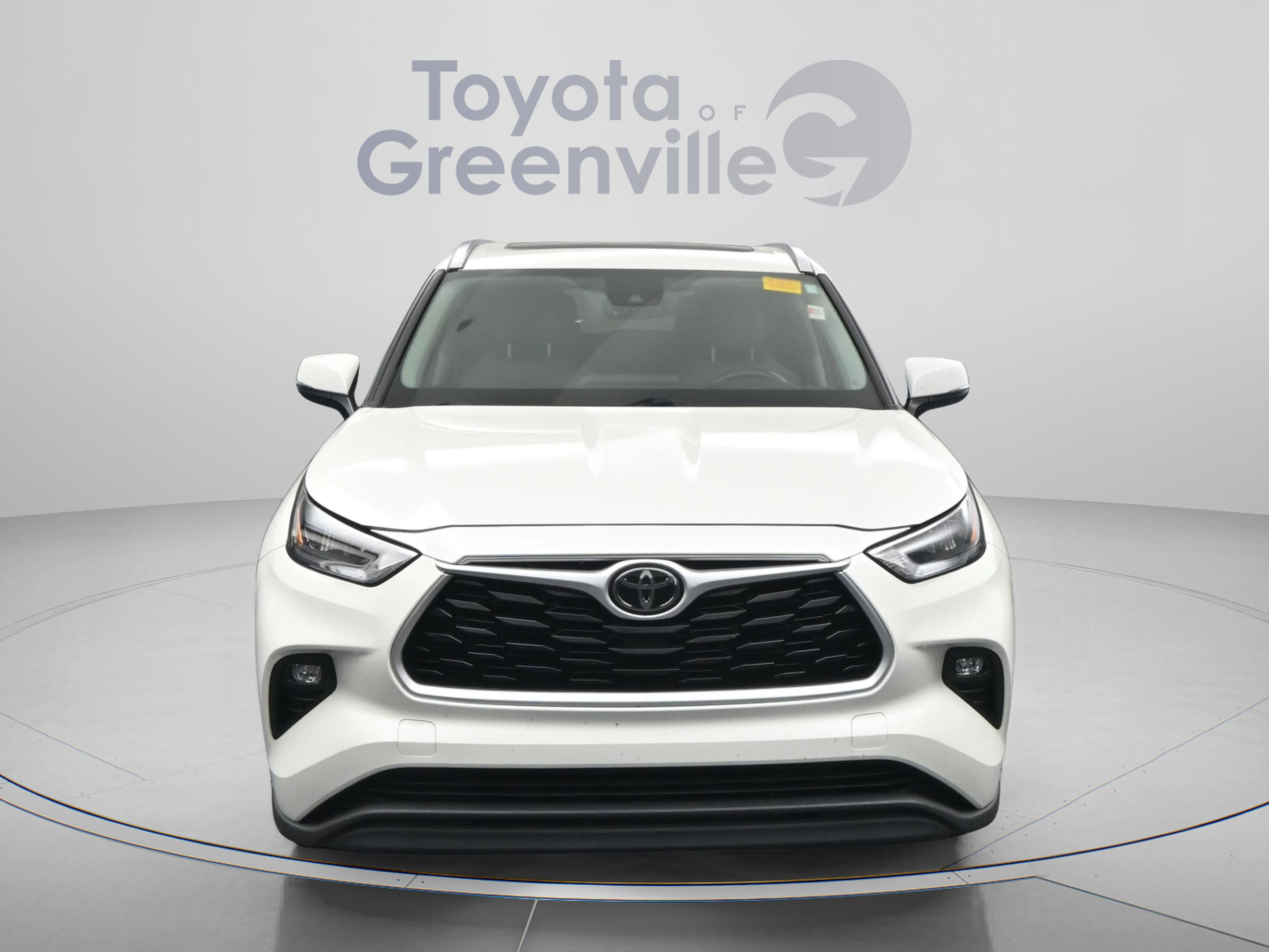 Used 2020 Toyota Highlander XLE AWD/4WD image 21