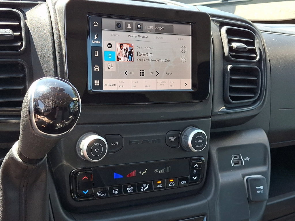 Used 2025 RAM ProMaster 2500 w/ Convenience Group FWD image 26
