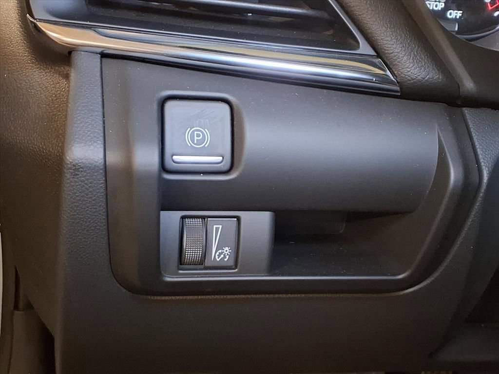 Used 2026 Cadillac CT4 Luxury image 12