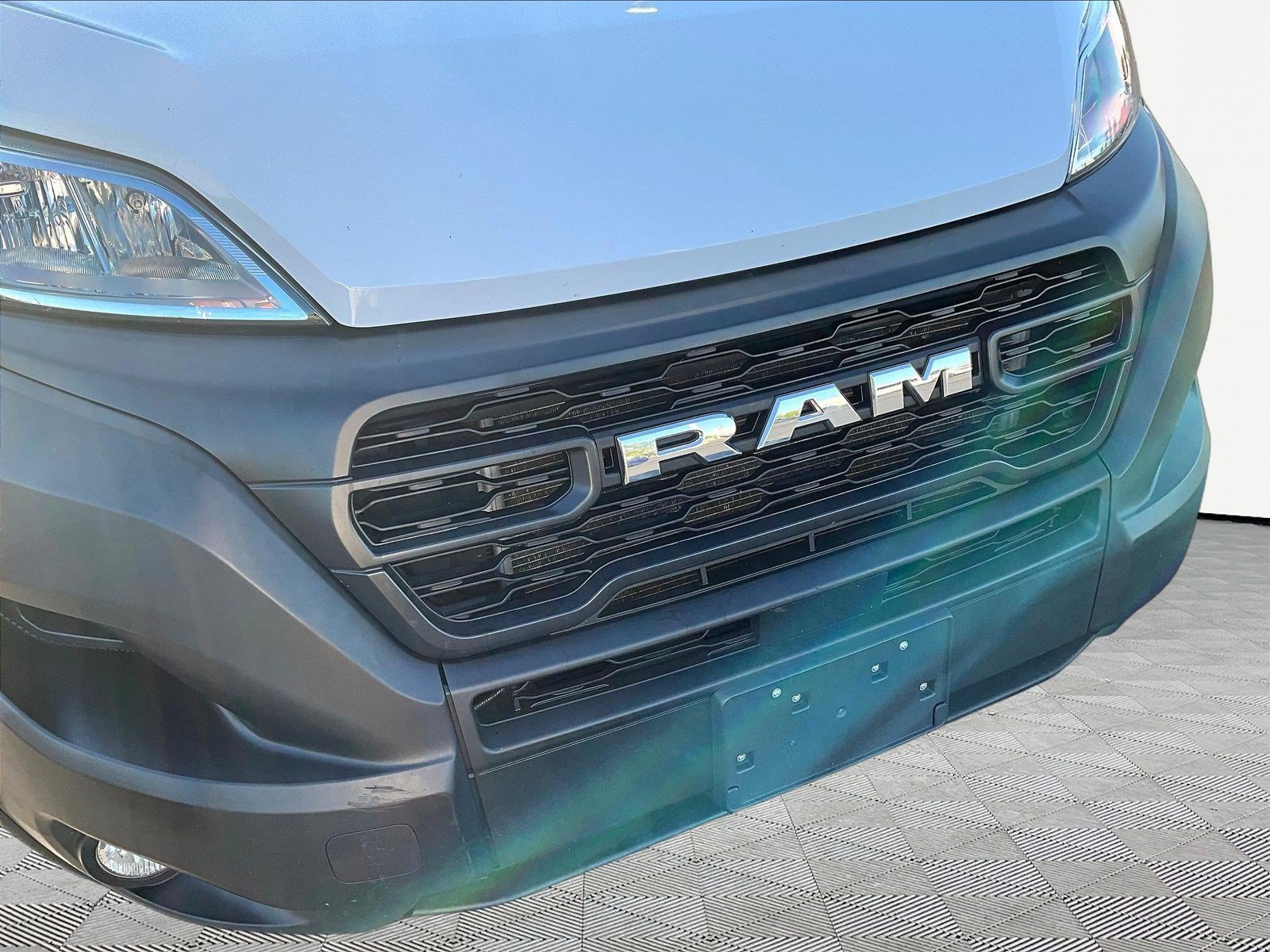 Used 2024 RAM ProMaster 2500 w/ Convenience Group FWD image 31