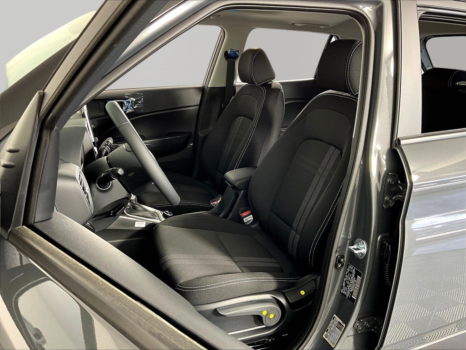 New 2026 Hyundai Venue SEL FWD image 17