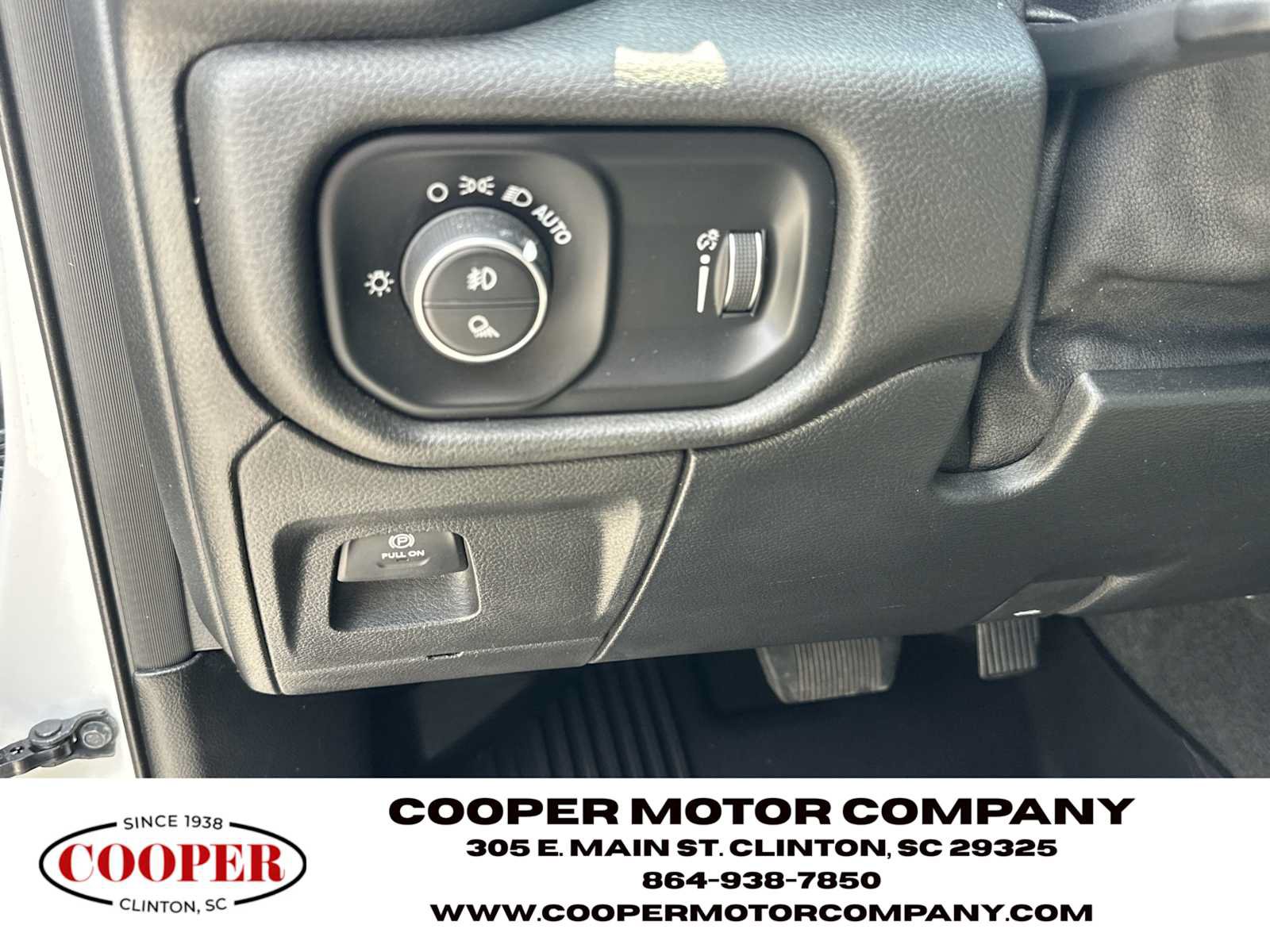 Used 2021 RAM 1500 Big Horn RWD image 27