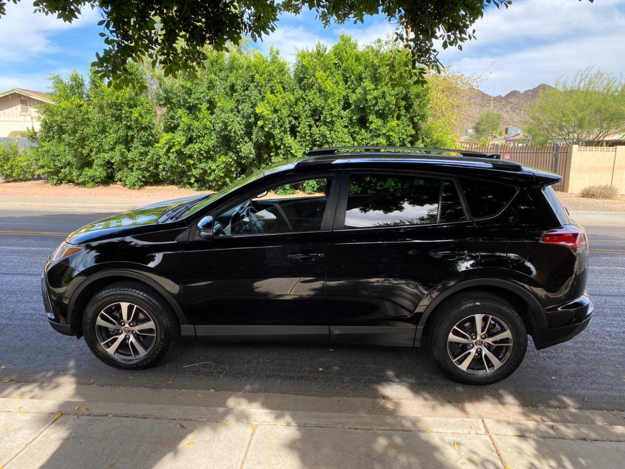 Used 2016 Toyota RAV4 XLE w/ Convenience Package AWD/4WD image 15