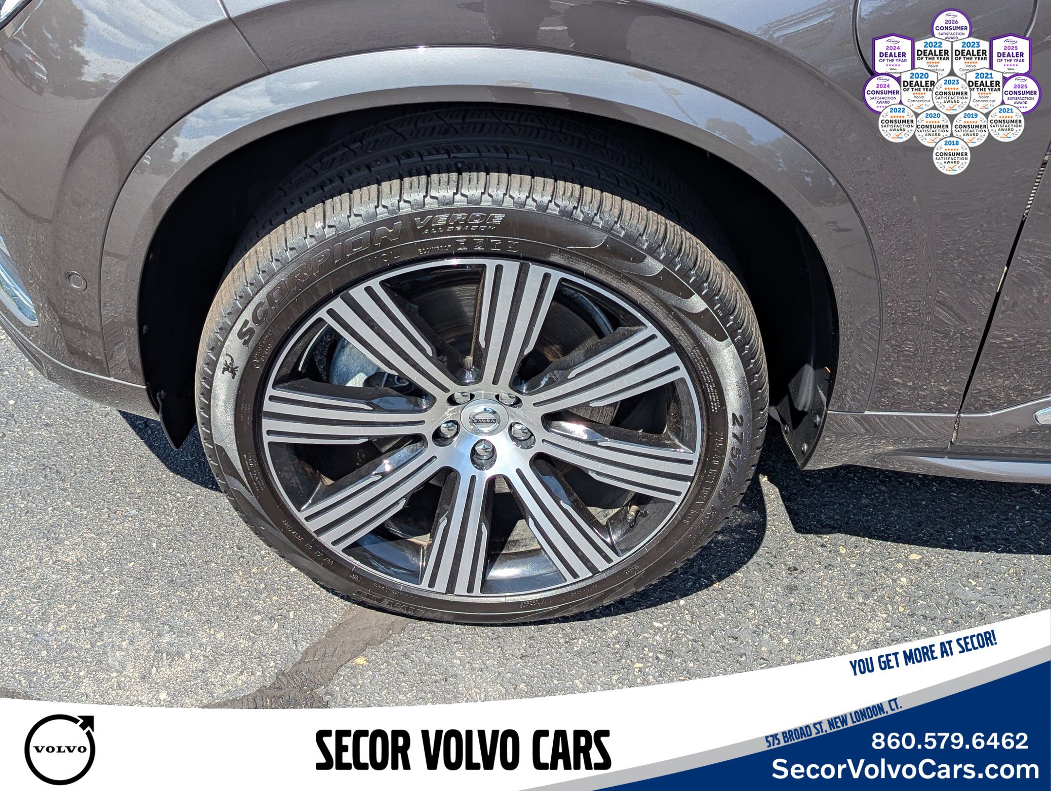 Certified 2024 Volvo XC90 T8 Ultimate image 26