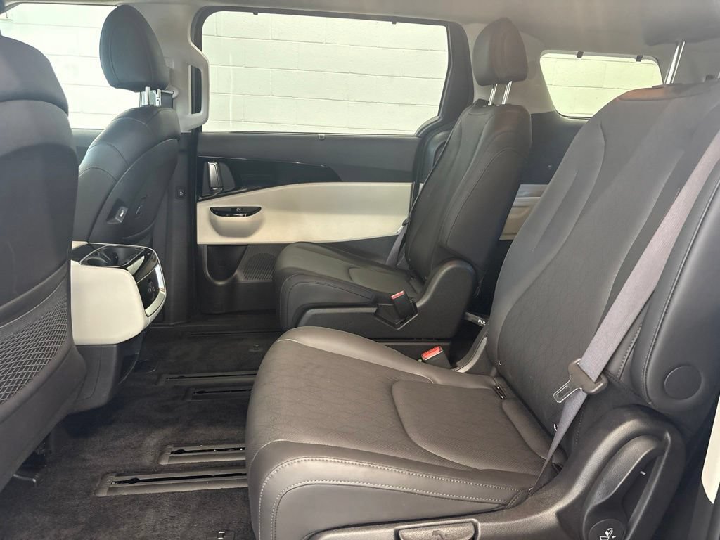 Certified 2024 Kia Carnival EX FWD image 20