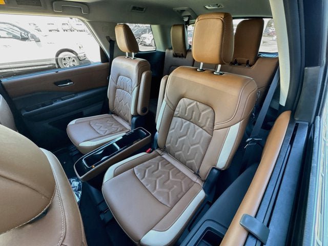 New 2026 Nissan Pathfinder Platinum AWD/4WD image 21