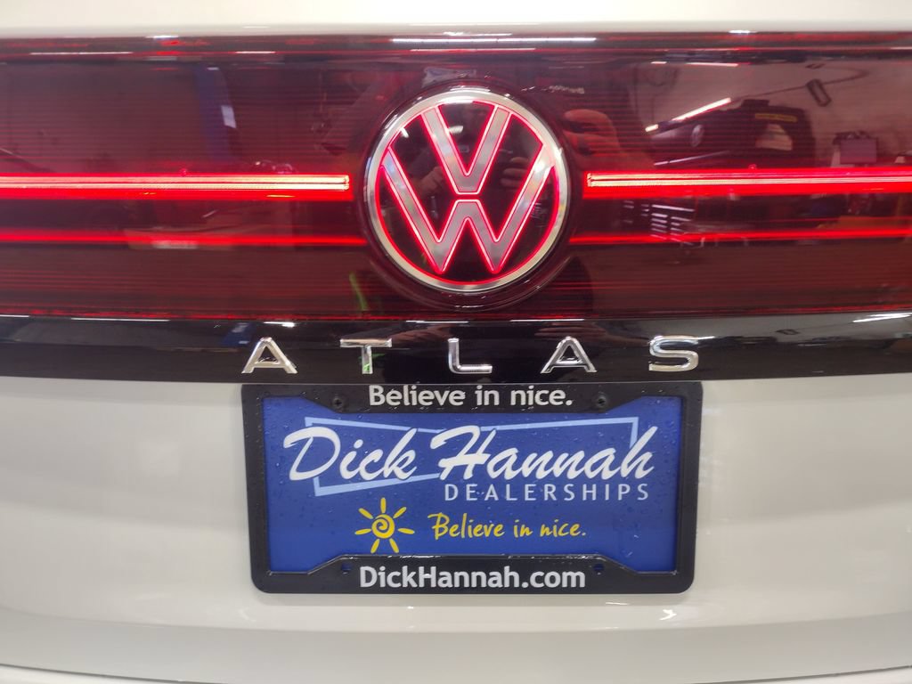 New 2026 Volkswagen Atlas Peak Edition AWD/4WD image 16