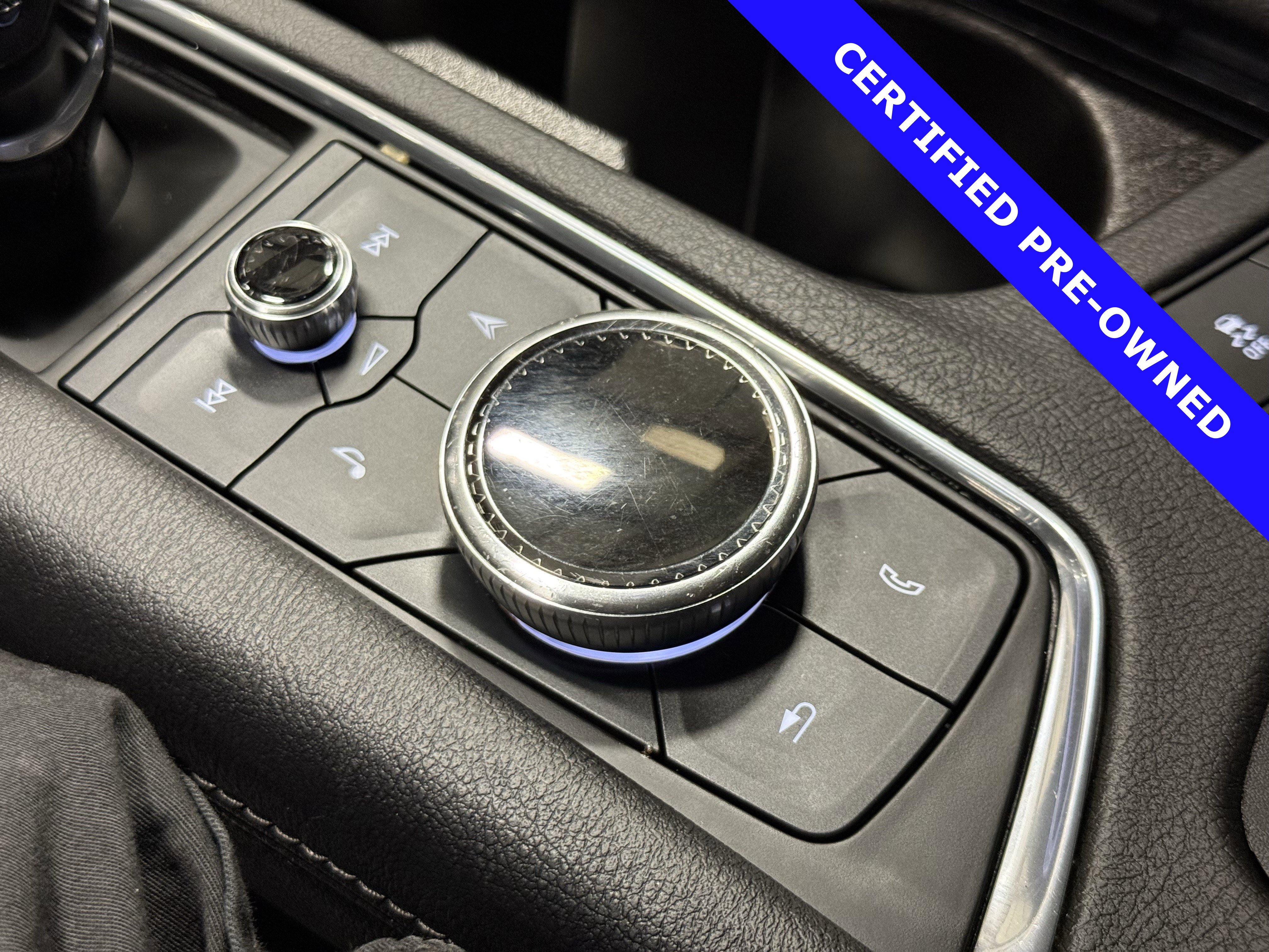 Used 2023 Cadillac XT6 Sport w/ Technology Package image 31