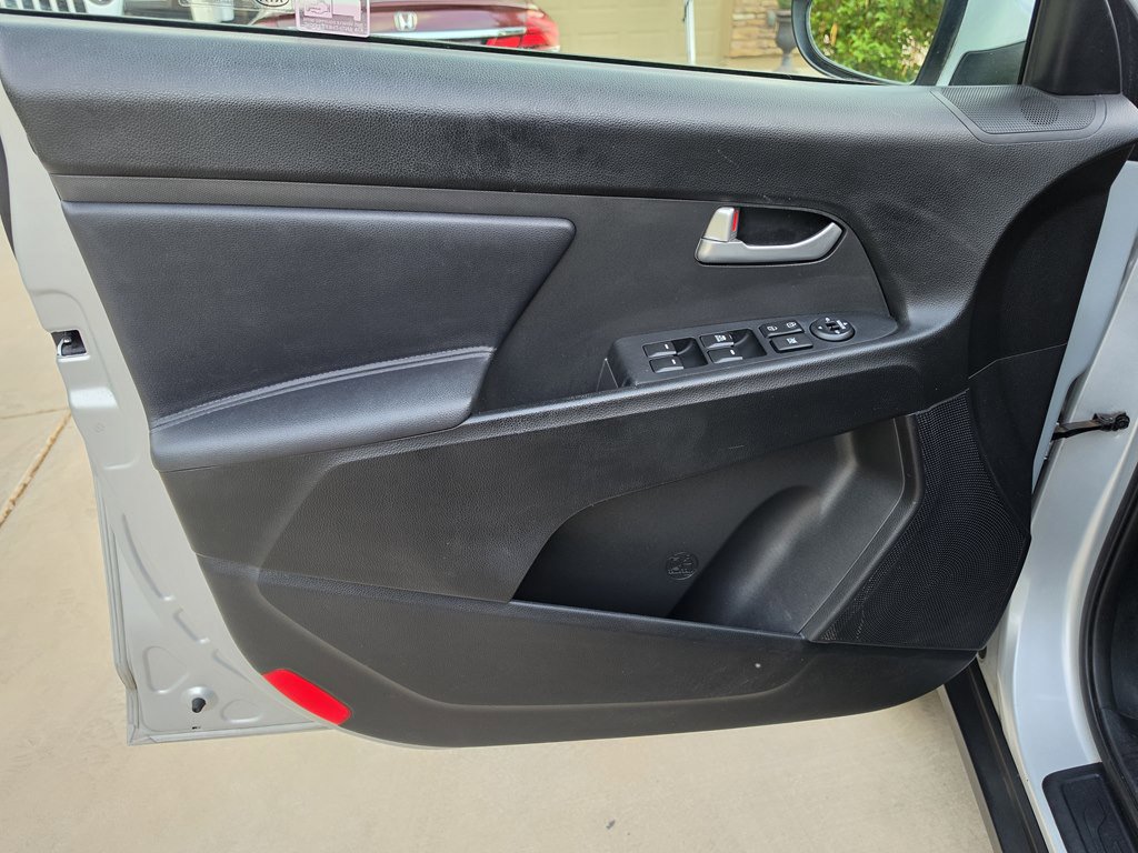 Used 2013 Kia Sportage LX image 37