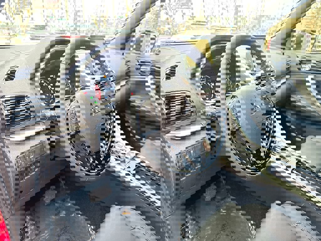 Used 2025 Mitsubishi Eclipse Cross Black Edition image 20