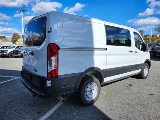 New 2026 Ford Transit 250 Low Roof RWD image 32