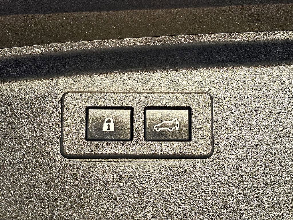 Certified 2025 Subaru Outback Wilderness image 12